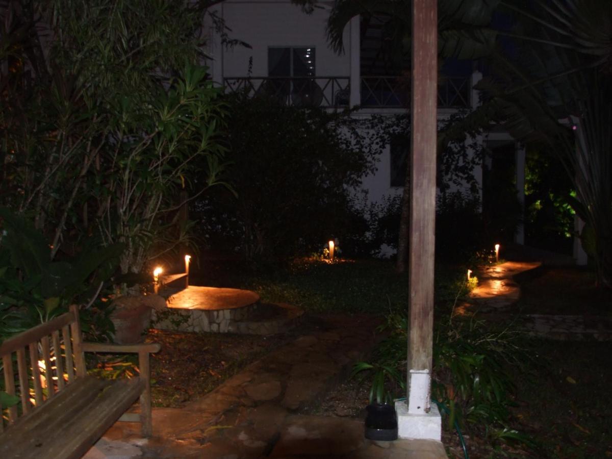 Bluebelize B&B Punta Gorda Exteriör bild