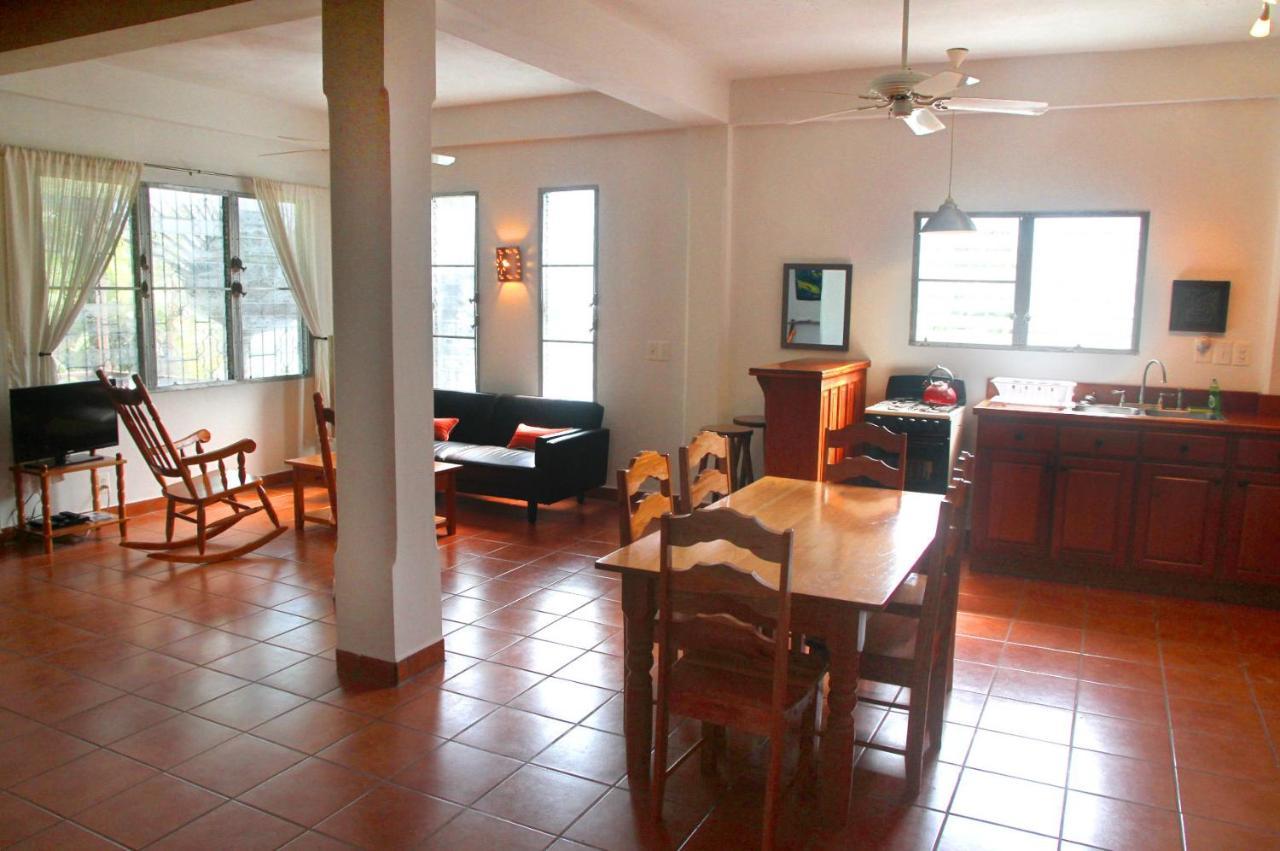 Bluebelize B&B Punta Gorda Exteriör bild