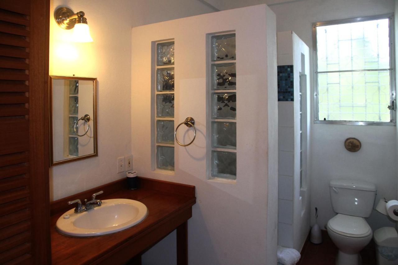 Bluebelize B&B Punta Gorda Exteriör bild